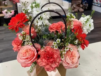 Dianas Flowers, Google photo 1