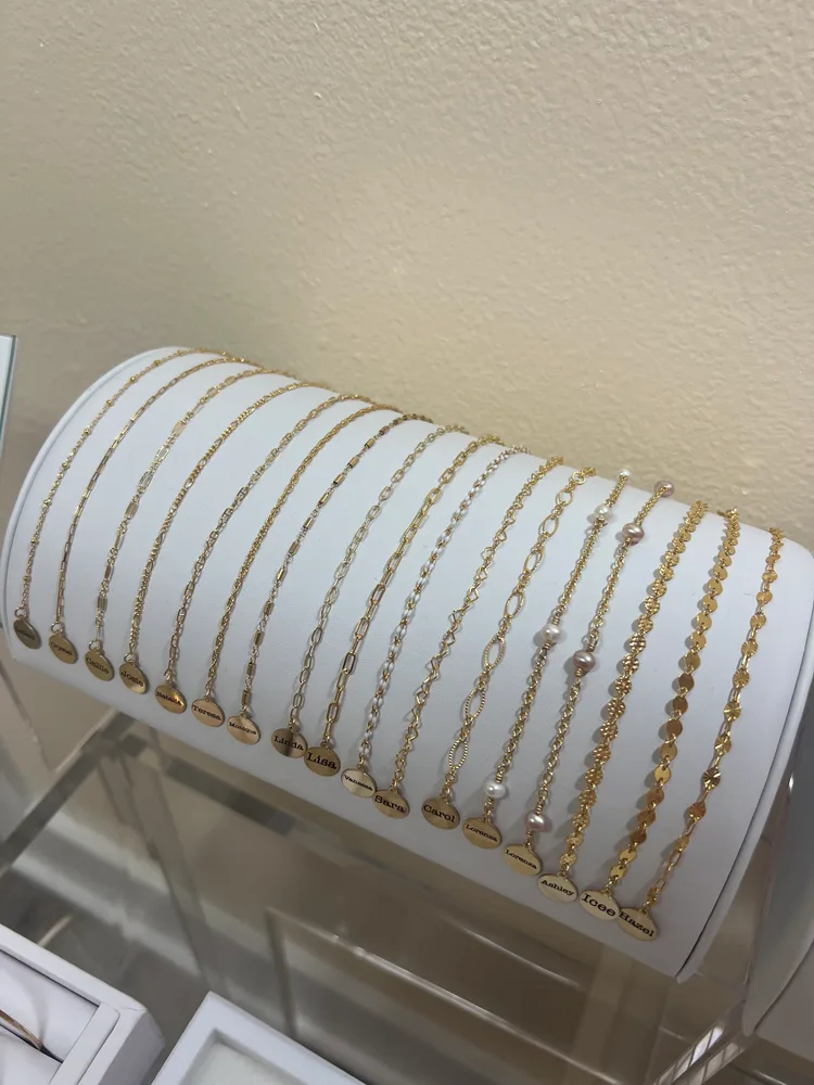 Ever So Dainty Jewelry business photo