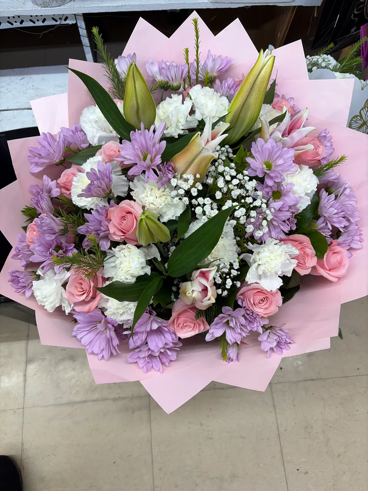 Evita's Flowers business photo