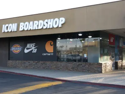 Icon Boardshop, Google photo 1