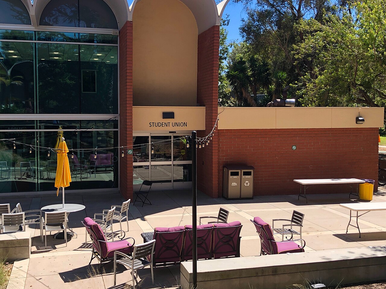 California Lutheran University campus